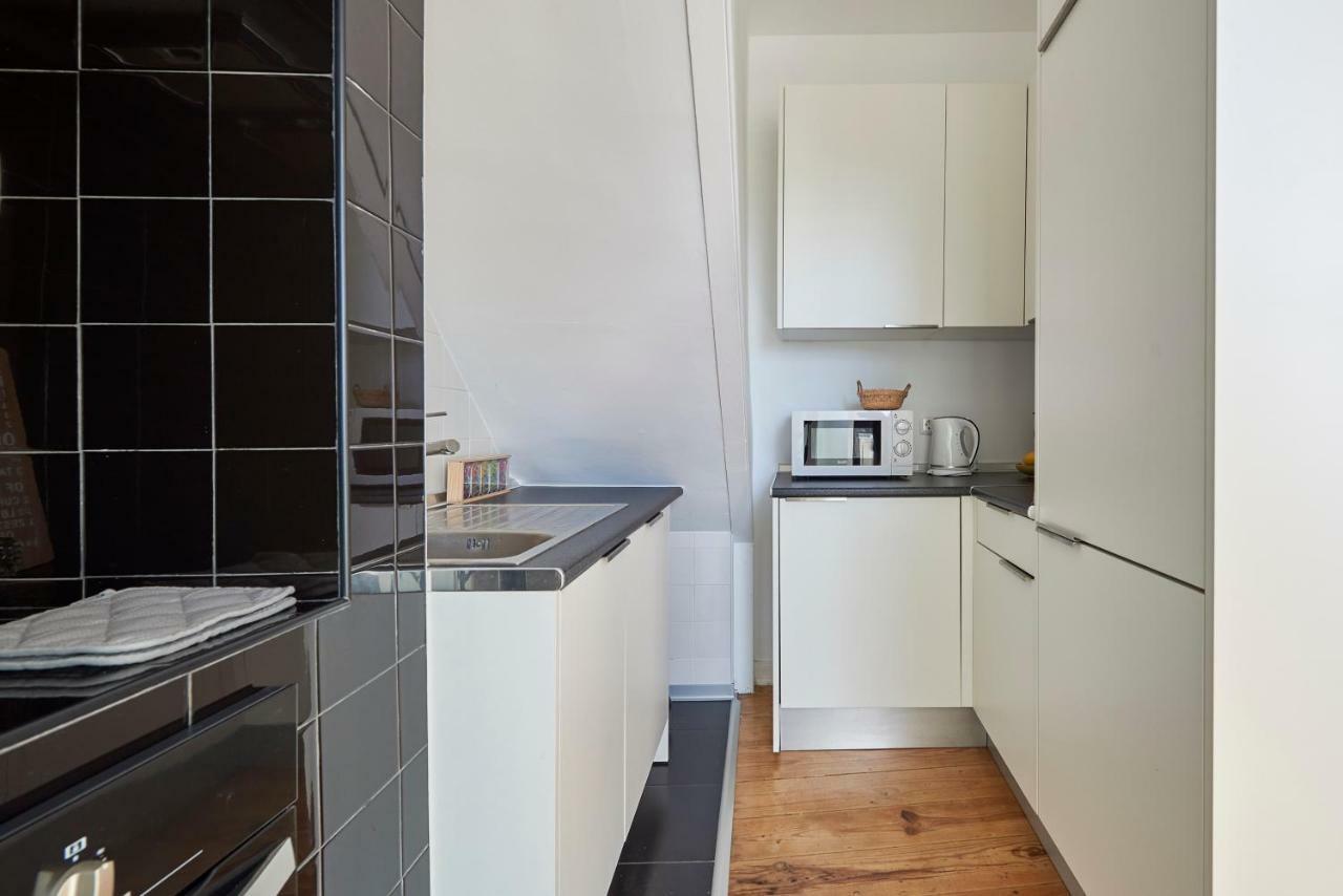 Charming Apartment Em Belem-Books And Canvas Lisabona Exterior foto