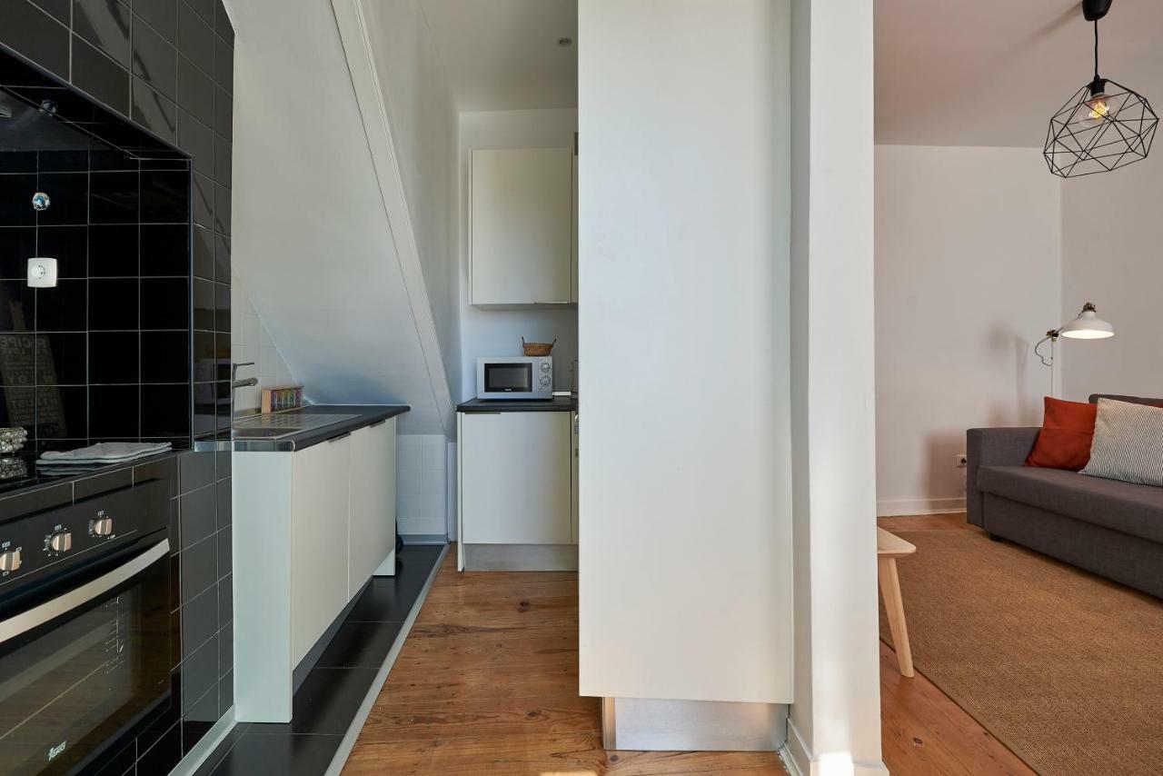 Charming Apartment Em Belem-Books And Canvas Lisabona Exterior foto